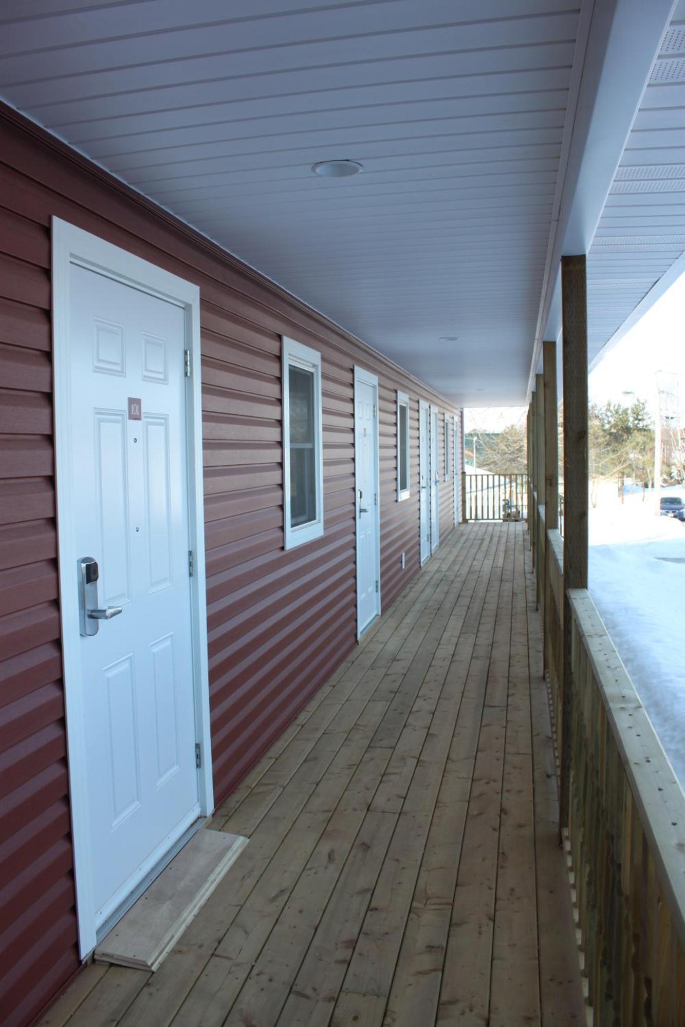 Lanes Riverhouse Inn & Cottages Montague Bagian luar foto
